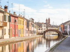 „Mała Wenecja” zachwyci turystów. Też znajduje się we Włoszech