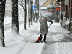 Chodnik jest twój, kiedy trzeba go odśnieżyć. Zaniedbanie to surowy mandat
