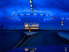 Najdłuższy tunel drogowy świata ma 24,5 km. Od 25 lat służy kierowcom