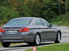 Najgorsze auta używane zdaniem mechanika. Żadne nie dostało więcej niż trójkę