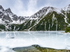 Niebezpieczna zabawa na Morskim Oku. Turyści igrali ze śmiercią