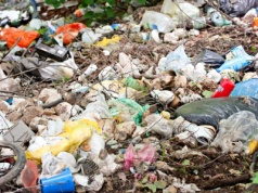 Śledztwo w sprawie mafii śmieciowej nadal trwa - policjanci przeszukali 28 miejsc