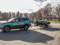 Nowe samochody i łodzie w Straży Granicznej na wschodzie kraju