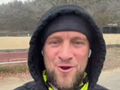 Żużel. Zmarzlik z paletką i narciarze (POZA TOREM)