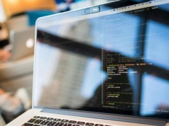 Sztuczna inteligencja napędza rekordowe inwestycje w IT