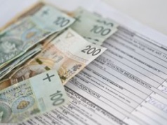 Grudniowa "obniżka" pensji. Wystarczy wpaść w drugi próg podatkowy