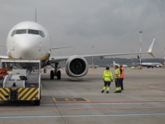 Tak linie lotnicze przepalają setki milionów dolarów. Można tego uniknąć