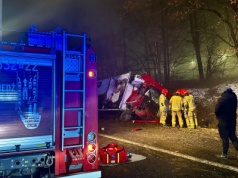 Czechowice-Dziedzice: ciężarówka w rowie, kierowca pijany