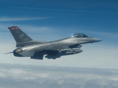 F-16 kontra rakiety przeciwlotnicze. Pilot odznaczony