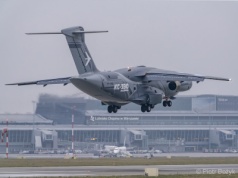 Polecieliśmy Embraerem KC-390. Idealny dla Polski?