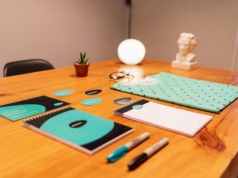 Jak krok po kroku stworzyć strategię komunikacji marki? Praktyczny przewodnik dla firm, które chcą mówić spójnie i skutecznie