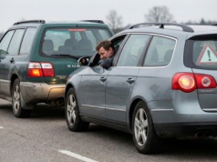 Sztywny hol to nie autopilot. Mechanika, przepisy i checklista