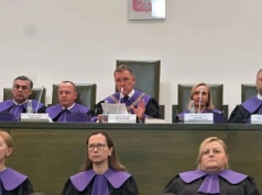 Połączone Izby SN zakończyły rozprawę. "Prokuratorzy powinni trafić na miejsca dla publiki"