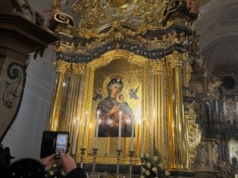 Ołtarz Matki Bożej Nieustającej Pomocy w grodzieńskiej Farze odzyskał blask