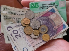 Tysiące emerytów zyska dodatkowe pieniądze. Wszystko bez składania wniosku