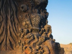 Tajemniczy monolit na pustyni zwiastuje wielki hit. To nie Diablo 4 ani Elder Scrolls 6