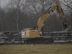 Trybuna już znika ze stadionu przy Moniuszki