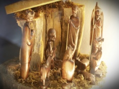 Szopki, dziadki do orzechów i choinki. Świąteczny klimat w Muzeum Zabawek i Zabawy