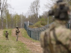 Pozostało jeszcze 6 kilometrów. Łotwa kończy budowę ogrodzenia na granicy z Rosją