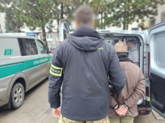 Wtargnęli do mieszkania, pobili kobiety i ukradli psa i konsolę. Obaj sprawcy aresztowani