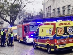 Dramat w Gdyni. Od śmierci dzieliły ich sekundy. Rodzice i noworodek trafili do szpitala