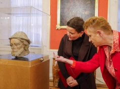 Odzyskana głowa z Malborka wraca do Polski. Można ją zobaczyć w Warszawie