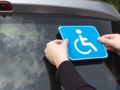 Od 751 do 4133 złotych bez względu na dochód. Maksymalnie na 7 lat