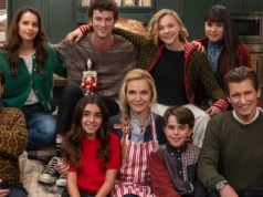 Co. Za. Radość. (2025) - recenzja filmu . Typowe święta