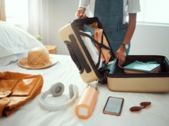 „Nie pakuj się w kłopoty” – Urząd Lotnictwa Cywilnego szkoli z zasad przewożenia bagażu