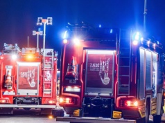 Pożar w hali we Wrocławiu. Na miejsce wysłano kilka zastępów