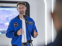 Astronomiczne koszty jednodniowej wizyty astronauty w Toruniu