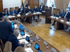 Tarnowskie Góry. Radni PiS i burmistrz serwują mieszkańcom „świąteczną podwyżkę” podatków