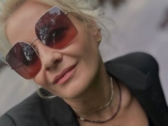 Wydłuża nogi i optycznie wysmukla. Marynarka Kożuchowskiej zrobi furorę na wigiliach firmowych