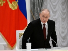 Nieprzewidywalny Trump pchnął ich w stronę Rosji. Władimir Putin jedzie do Indii