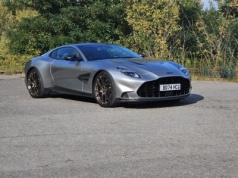 Aston Martin Vanquish: Powrót na szczyt