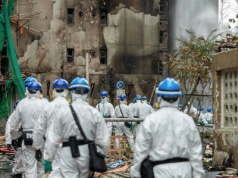 Ocalał z pożaru w Hongkongu. Dramatyczna relacja mieszkańca. "Nie próbowałem"
