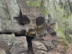 Tajemnicze Karkonosze - Skalna Czaszka i jej niepokojący urok