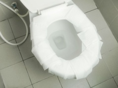 Kładziesz papier toaletowy w tym miejscu? Prosisz się o poważne problemy