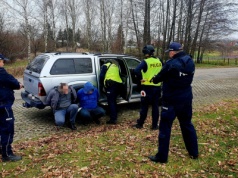 Pościg za sprawcami napadu na bank. Ćwiczenia policyjne w Opolu Lubelskim
