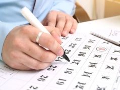 Przerwa świąteczna w grudniu 2025. Tak zyskasz nawet 16 dni wolnych od pracy