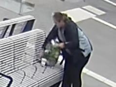 Portfel zniknął w sekundę. Monitoring nagrał kobietę – policja publikuje wizerunek!