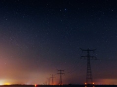 W Ukrainie ponad 100 tys. odbiorców bez prądu po ataku Rosji