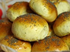 Pączki z kapustą i grzybami to pozycja obowiązkowa na Wigilię. Schodzą u nas szybciej niż pierogi