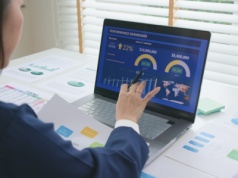 Jak sztuczna inteligencja zmienia sprzedaż mieszkań?