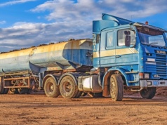 Ceny mleka surowego płacone w październiku 2025 r. przez wiodące mleczarnie w UE i Wielkiej Brytanii