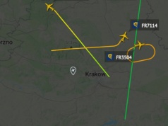 Puste niebo nad Krakowem. Gęsta mgła sparaliżowała lotnisko w Balicach