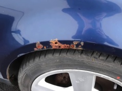 Koniec z rdzą. Przyłóż do karoserii, a nie poznasz swojego auta