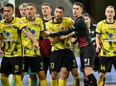 Wieczysta chce tego napastnika! Transfer prosto z ligowego rywala