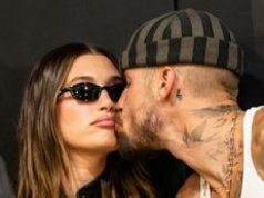 Justin Bieber pochwalił się CAŁUŚNĄ FOTKĄ z żoną. Plotki o kryzysie na chwilę ucichną? (FOTO)