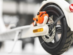 Zalały Polskę, mimo że są nielegalne. Śledztwo ujawniło ogromne kwoty